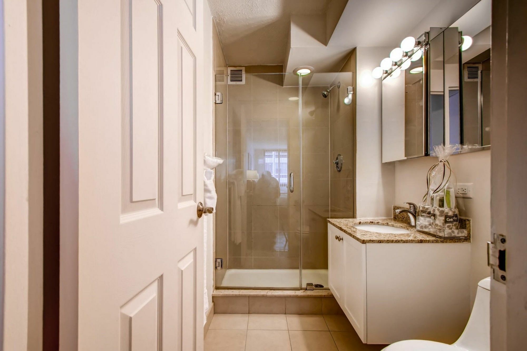 Global Luxury Suites At The Commonwealth Boston Kültér fotó